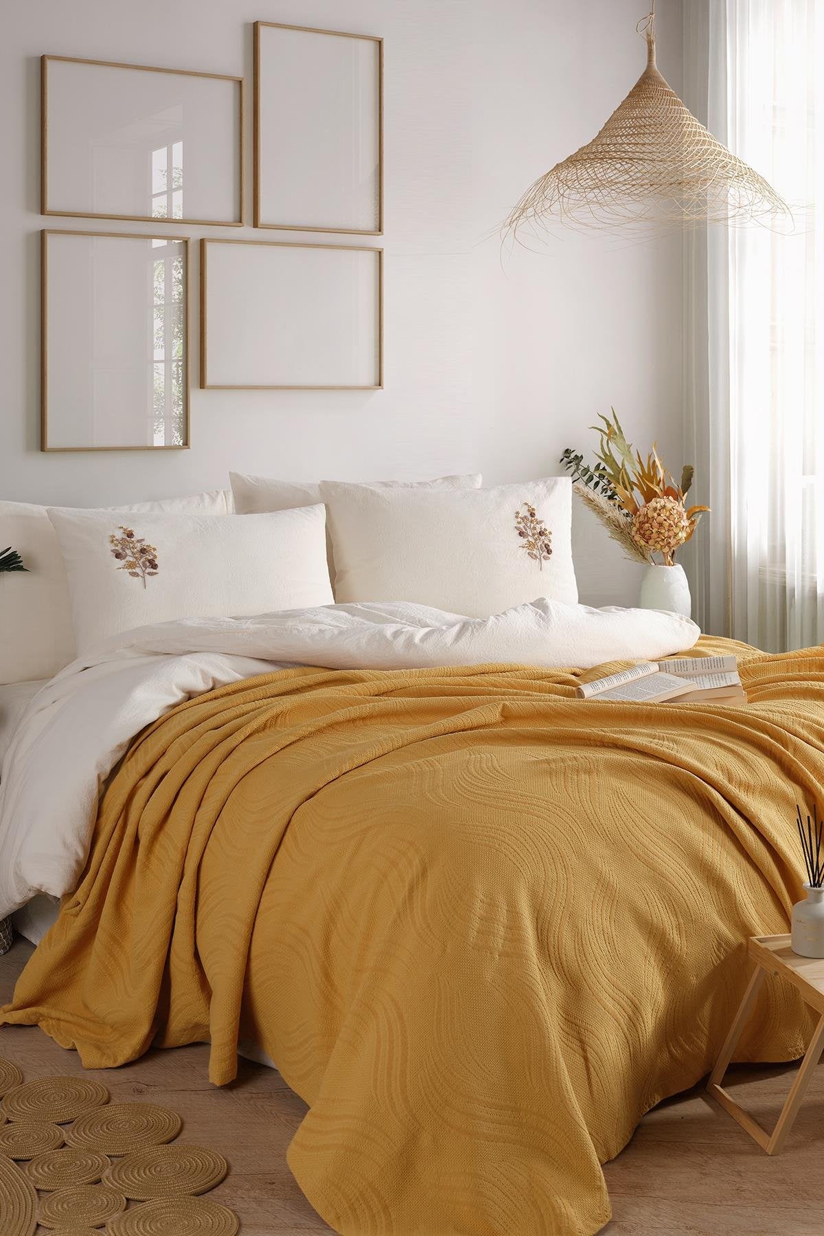 Royal Crest Double Duvet Cover Set - Mustard